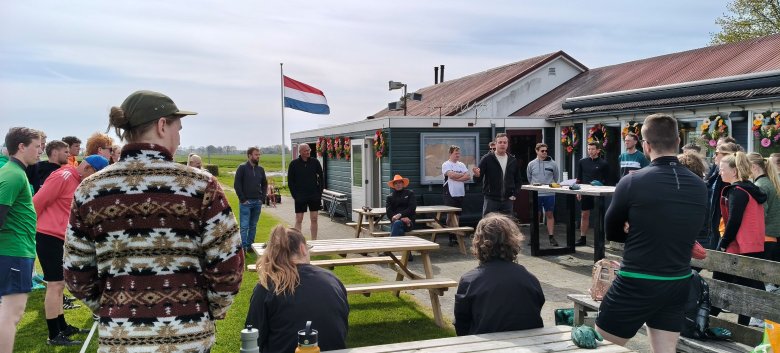 Jouke iepenet it seizoen fan de grutten.jpg